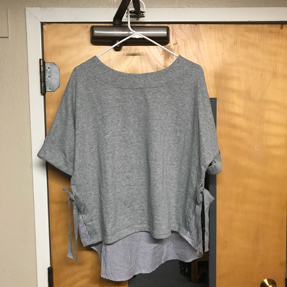Grey short sleeved top